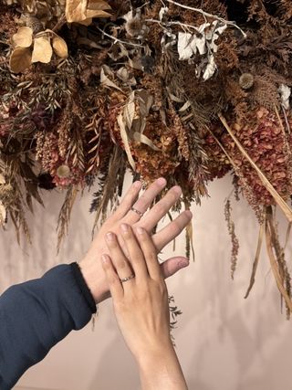 【COCKTAIL(カクテル)の口コミ】 ピンクゴールドとプラチナがクロスするデザインになっておりシンプルめな…