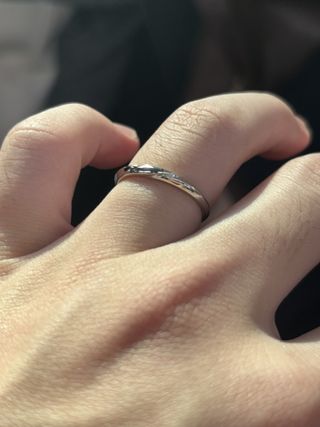 【GALA JEWELRY(ガラジュエリー)の口コミ】 その時代に左右されない洗練されたシンプルさです。日常使いにぴったりの…