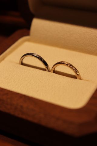 【TANZO.(鍛造指輪)の口コミ】 鍛造製法で強度が高く、毎日安心して着けられる点に惹かれました。フルオ…