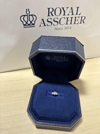ROYAL ASSCHER(ロイヤル・アッシャー)