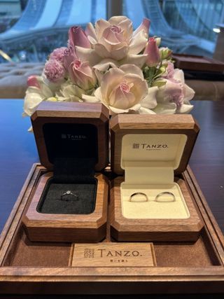【TANZO.(鍛造指輪)の口コミ】 色や指輪の側面のスターダスト共にとても素敵で気に入りました。つけた感…