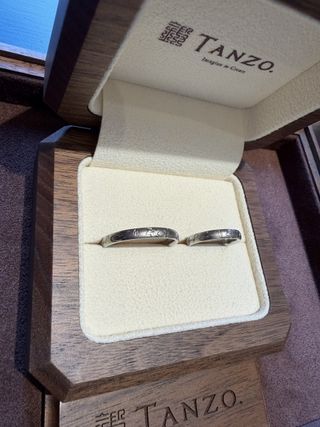 【TANZO.(鍛造指輪)の口コミ】 自分達の理想の唯一無二の指輪ができる
入籍指輪（お試しリング）などがあ…