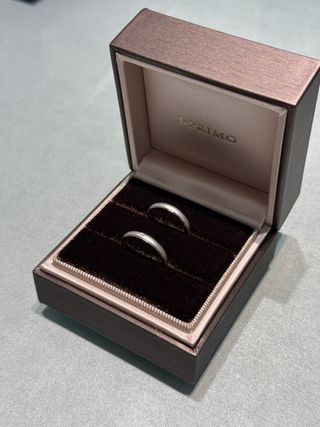 【アイプリモ(I-PRIMO)の口コミ】 艶消しが好きな人にはとてもおすすめです。私たちは艶消しで指輪を探して…