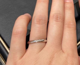 【ラザール ダイヤモンド(LAZARE DIAMOND)の口コミ】 結婚指輪を探し始めてすぐに見つけて、デザインに一目惚れしました。実店…