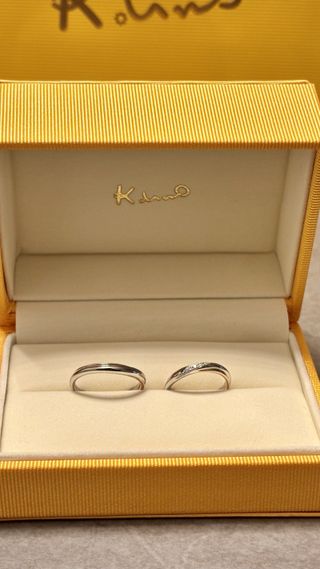 【ケイウノ ブライダル(K.UNO BRIDAL)の口コミ】 バイカラーでピンクゴールドが入ることでとても肌馴染みがいい。パートナ…