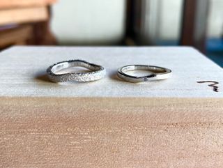 【ichi(イチ)の口コミ】 【指輪のデザイン・テイスト・素材について】
鍛造技法で丈夫な造りである…