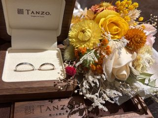 【TANZO.(鍛造指輪)の口コミ】 表面には個性を引き立てるオリジナルのアイスマット加工が施され、平打ち…