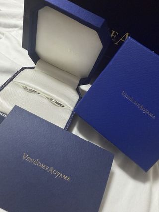 【ヴァンドーム青山(VENDOME AOYAMA)の口コミ】 デザインもシンプルながら今っぽくてとても気に入ってます！
付け心地もよ…
