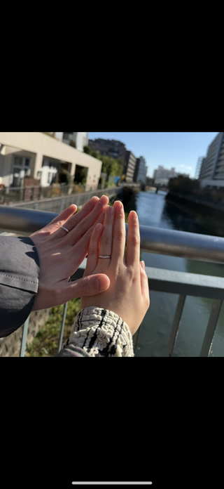 【エクセルコダイヤモンド(EXELCO DIAMOND)の口コミ】 逆ウェーブのデザインで、他のブランドにはない特別感が気に入りました。…