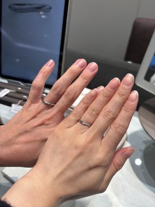 【アイプリモ(I-PRIMO)の口コミ】 指輪のデザインがとても可愛いです♡もともとは3石でしたが、約10,000円で5…