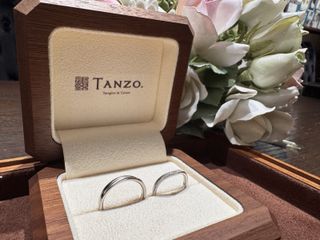 【TANZO.(鍛造指輪)の口コミ】 プラチナの素材を選び、えぐり加工をしてえぐり部分にマッド加工をしても…