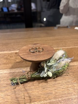 【CRAFY(クラフィ)の口コミ】 手作りで一から仕上げた結婚指輪は、世界に一つだけの
特別な存在。制作中…