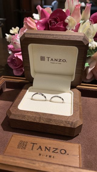 【TANZO.(鍛造指輪)の口コミ】 デザインがフルオーダーのため、周りの人と被りません。
サイズや形状もし…