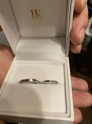 【JKPLANET(JKプラネット)の口コミ】 内側に誕生石が入れれるのがうれしいです。

可愛い文字やマークを入れれ…