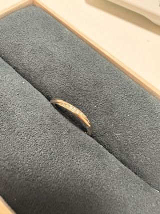 【出雲結(いずもゆい)の口コミ】 指輪のリング自体はシンプルで着け心地が良いです。そこに、テーマに合わ…