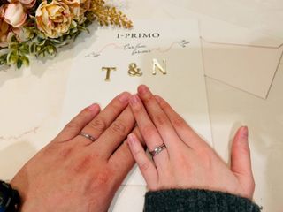 【アイプリモ(I-PRIMO)の口コミ】 指輪単体で見るととてもシンプルな作りですが、いざ指につけて見ると思い…