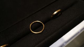 【俄(にわか)の口コミ】 ひなたという名前の指輪で、太陽のような五角形の形をしているのが特徴的…