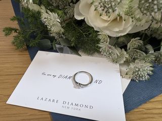 【ラザール ダイヤモンド(LAZARE DIAMOND)の口コミ】 知人におすすめされ、ブランドの存在を知りました。世界三大カッターブラ…
