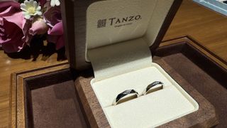 【TANZO.(鍛造指輪)の口コミ】 指輪を何件も見に行って結局こちらのブランドで決めました。インスタで色…