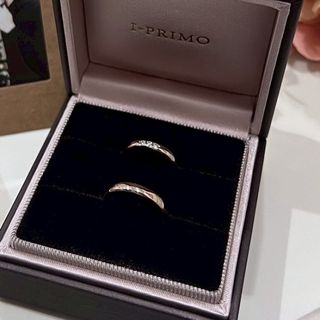 【アイプリモ(I-PRIMO)の口コミ】 ゴールドの指輪に憧れがあり、そちらを選びました。ゴールドの中でも肌色…