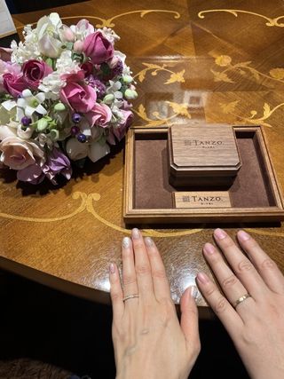 【TANZO.(鍛造指輪)の口コミ】 鍛造という社名のイメージのままの頑丈さで
煌びやかでかつ価格は良心的で…