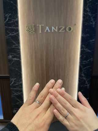 【TANZO.(鍛造指輪)の口コミ】 無駄のない洗練されたデザインでありながら、手元に置いたときの存在感が…