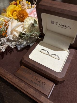 【TANZO.(鍛造指輪)の口コミ】 指輪のデザインが細部までこだわれて、自分達の納得のいく指輪が作れて本…