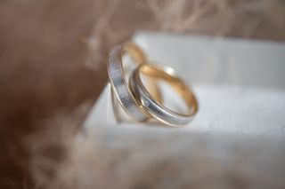 【Cayof(カヨフ)の口コミ】 どんなファッションスタイルにも合う、シンプル過ぎず個性的なデザインの…