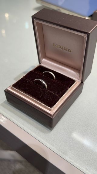 【アイプリモ(I-PRIMO)の口コミ】 指輪があまり太くなくウェーブが綺麗で、指が太くて短く見える私の手でも…