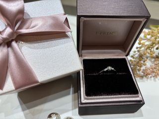 【アイプリモ(I-PRIMO)の口コミ】 ダイヤが綺麗で、デザインも可愛くて届いた時笑顔が溢れました！着け心地…