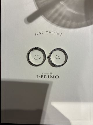 【アイプリモ(I-PRIMO)の口コミ】 星をモチーフにしたデザインがとてもロマンチックで一目惚れしました。ウ…