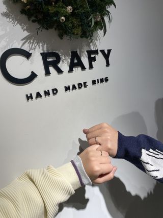 【CRAFY(クラフィ)の口コミ】 デザイン、素材も選べるので、シンプルなものから個性派のものまで自分た…