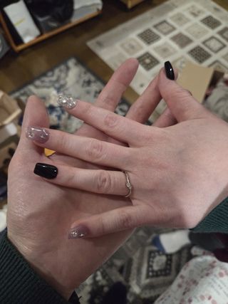 【ケイウノ ブライダル(K.UNO BRIDAL)の口コミ】 シンプルなデザインを選び重ね付けしやすいと思います。
値段も安すぎず高…