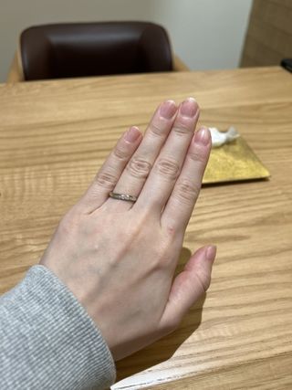 【出雲結(いずもゆい)の口コミ】 エンという指輪を選びました。
いろんなところの指輪と迷いましたが、雰囲…