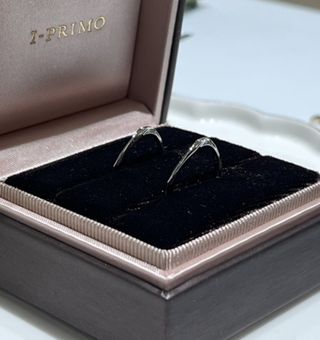 【アイプリモ(I-PRIMO)の口コミ】 ダイヤモンドを取り入れた独創的な構造で、他にはない個性が際立つ指輪。…