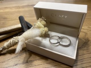 【CRAFY(クラフィ)の口コミ】 指輪の種類はシンプルなもの長くつけることを重視したためプラチナを選ん…