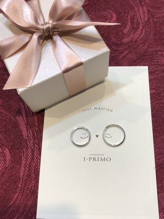 【アイプリモ(I-PRIMO)の口コミ】 石の見える角度、見えない角度があるので、見る角度によって表情が変わる…