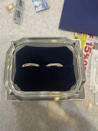 【ヴァンドーム青山(VENDOME AOYAMA)の口コミ】 ダイヤがたくさん付いているものを選びました。
婚約指輪を購入しない、検…