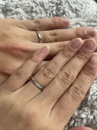 【アイプリモ(I-PRIMO)の口コミ】 男性用リングはマット加工を入れて目立ちすぎず、普段の着用でも違和感な…