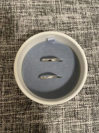 【銀座ダイヤモンドシライシの口コミ】 この指輪のタイプは、ウェーブタイプで指が綺麗に見えます。指輪が角張っ…