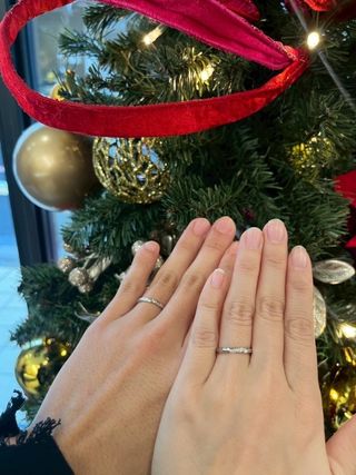 【ラザール ダイヤモンド(LAZARE DIAMOND)の口コミ】 一見シンプルながら、細部の仕上げが非常に美しく、上品な印象を与えるデ…