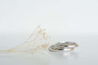 【CRAFY(クラフィ)の口コミ】 シンプルかつ王道な飽きのこないプラチナリングにしました！手書き刻印を…