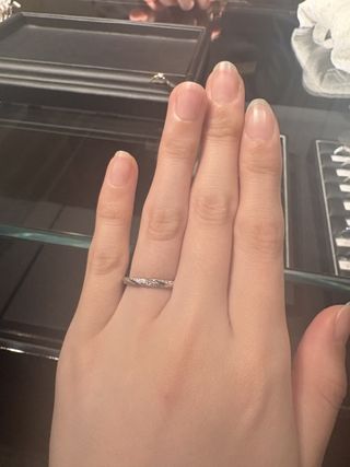 【エクセルコダイヤモンド(EXELCO DIAMOND)の口コミ】 彼とペアのデザインがあるので、お揃いにしたい方におすすめです。キラキ…