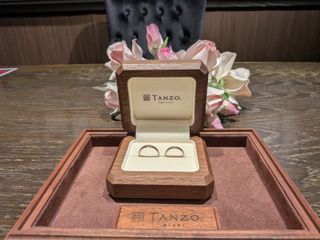 【TANZO.(鍛造指輪)の口コミ】 指輪の幅や、リングの色も素材だけでなく、いろいろなゴールドの色から選…