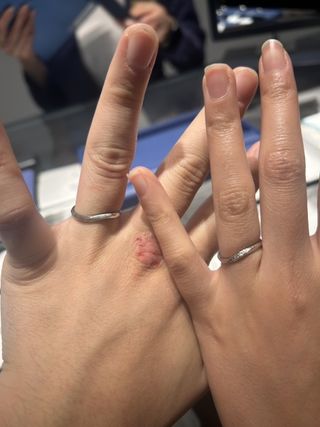 【銀座ダイヤモンドシライシの口コミ】 シンプルで普段使いしやすいデザインなのに、手元を見るたびに特別感があ…