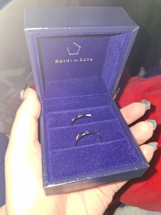 【HOSHI no SUNA 星の砂(ほしのすな)の口コミ】 シンプルだけどいいです。よく見たら小さいダイヤが三角に並んでてかわい…