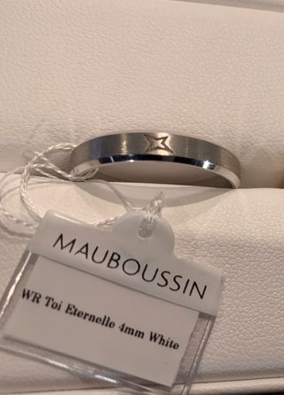 MAUBOUSSIN(モーブッサン)