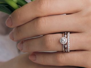 ENUOVE イノーヴェ　ルビーネックレス ENUOVE イノーヴェ ルビーネックレス ENUOVE イノーヴェ