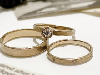 GRACIS BRIDALでは、
ご購入いただきましたお客様へ、
大切なブライダルリングを
安心してお使いいただけるよう、
十分なアフターケアをご提供しております。

お二人の大切なブライダルリングを
一生涯安心してお使いいただけるような
信頼性をお約束いたします。