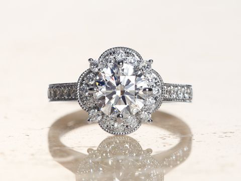 結婚指輪　プラチナ　ルシエ　Pt950 0.03 リップル　さざ波 リップル（さざ波） [結婚指輪] LUCIE(ルシエ) | Ringraph